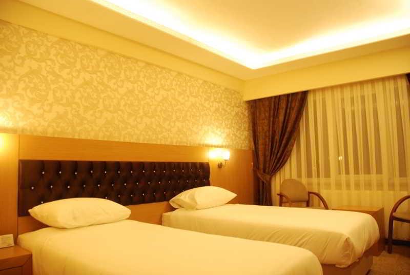 Soylu Hotel Bolu Bagian luar foto