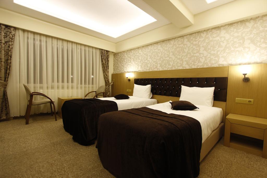Soylu Hotel Bolu Bagian luar foto
